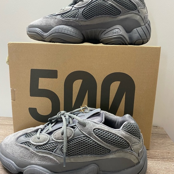 adidas Yeezy 500 Granit - Picture 11 of 14